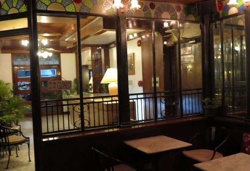 Hotel Adriatico Arms