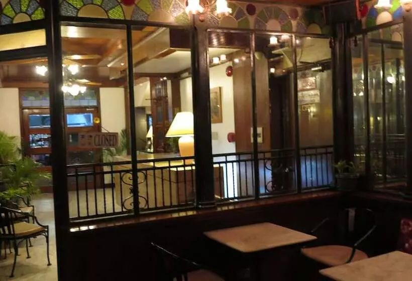 酒店 Adriatico Arms