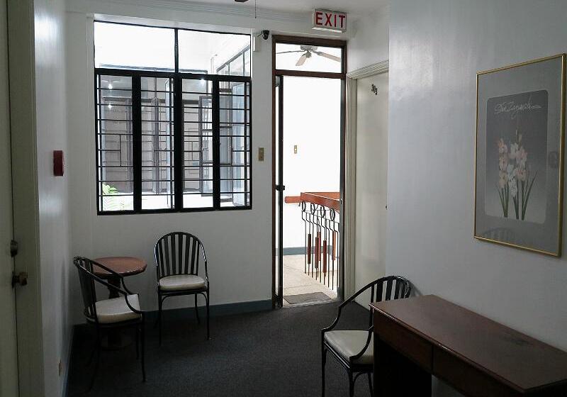 Hotel Adriatico Arms