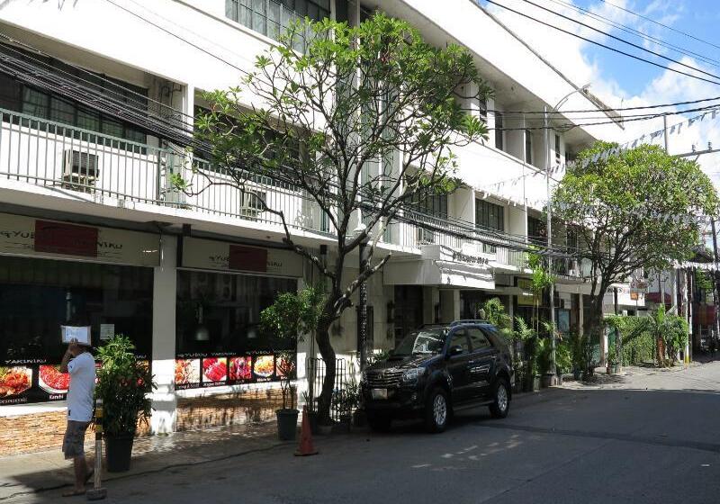 Hotel Adriatico Arms