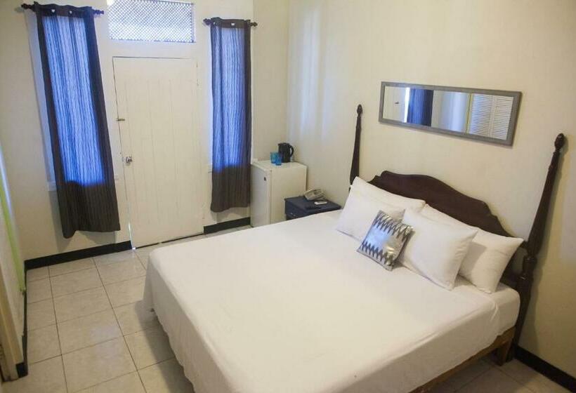 هتل Caribic House