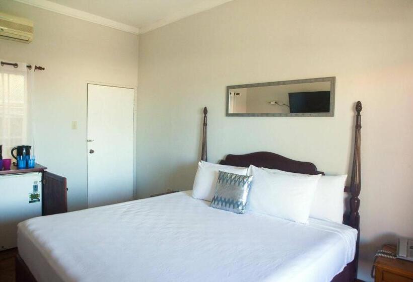 هتل Caribic House