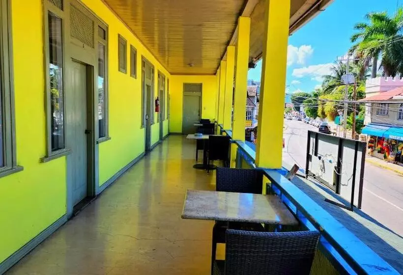 酒店 Caribic House