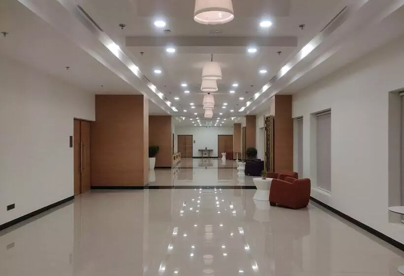 ホテル Fairfield By Marriott Ahmedabad