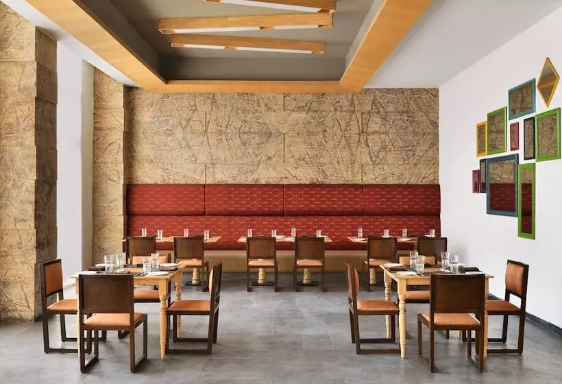 ホテル Fairfield By Marriott Ahmedabad