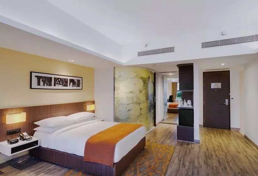 ホテル Fairfield By Marriott Ahmedabad