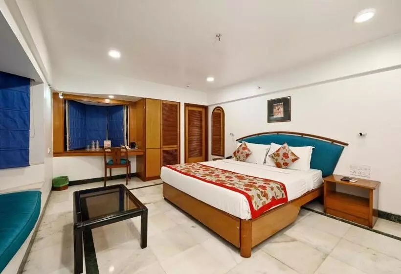 酒店 Parle International