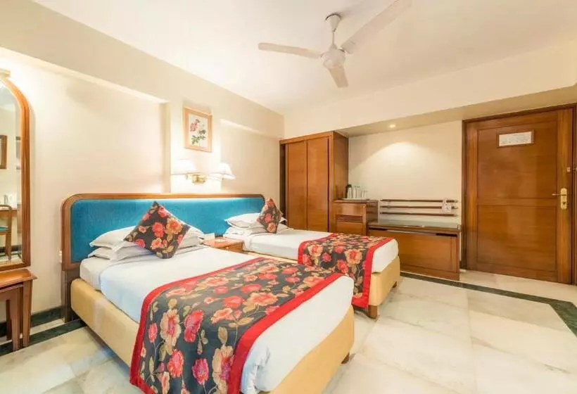 酒店 Parle International