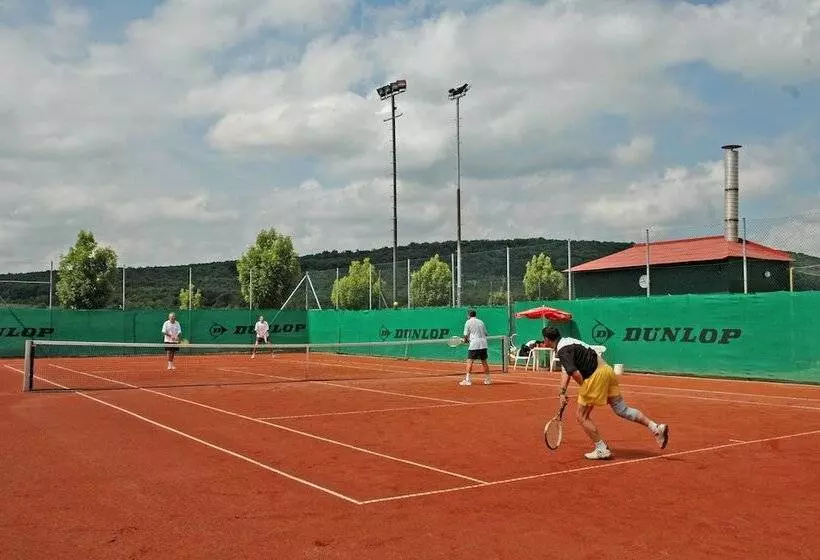 هتل Petneházy Apart