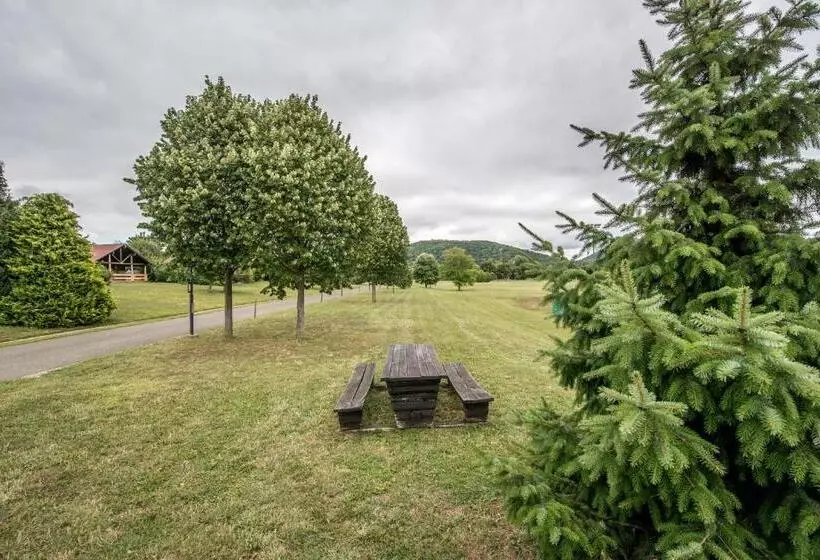 هتل Petneházy Apart