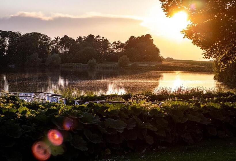 فندق Sørup Herregaard