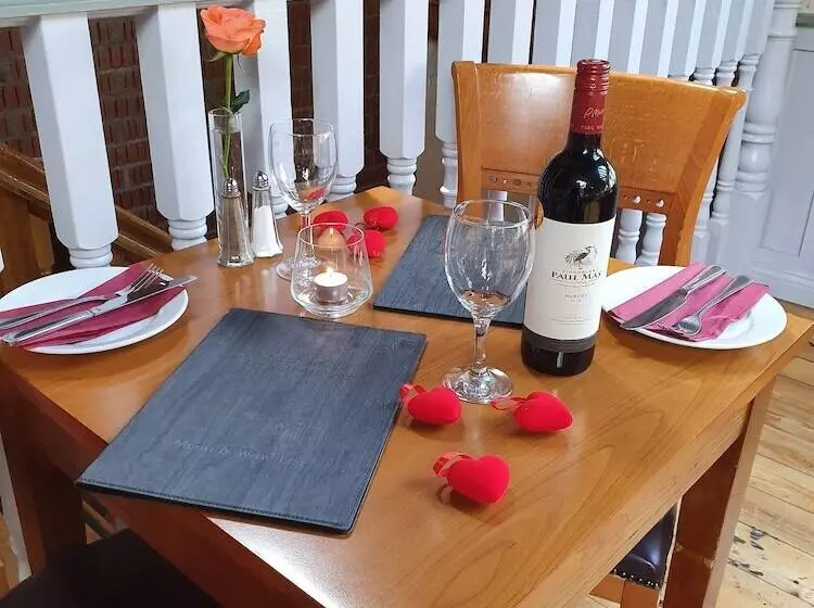 בית מלון כפרי Uppercross House