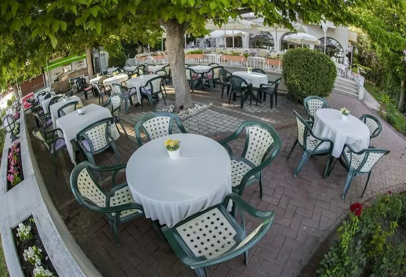 בית מלון כפרי Arteka