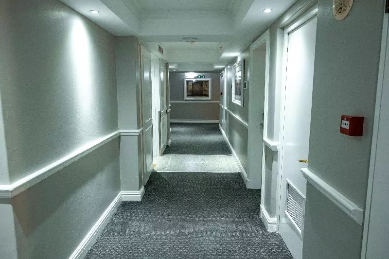 The Bantry Aparthotel By Totalstay