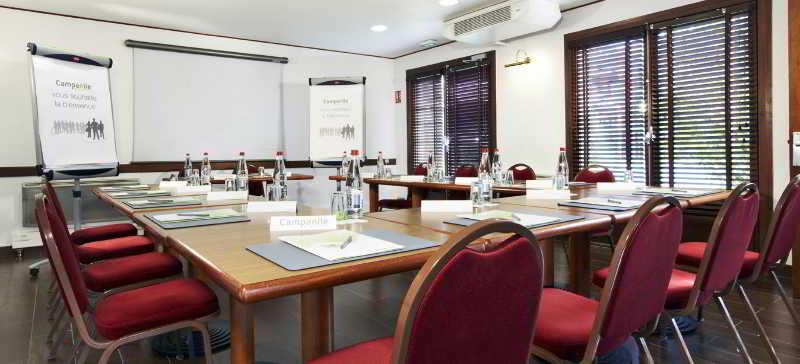 호텔 Campanile Béthune   Fouquières Les Béthune