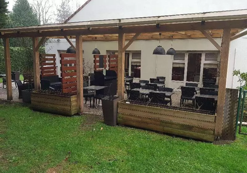 Отель Campanile Béthune Fouquières Les Béthune