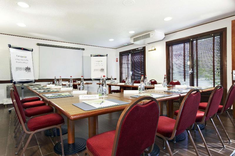 호텔 Campanile Béthune   Fouquières Les Béthune