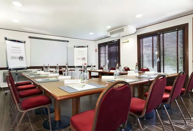 Отель Campanile Béthune Fouquières Les Béthune