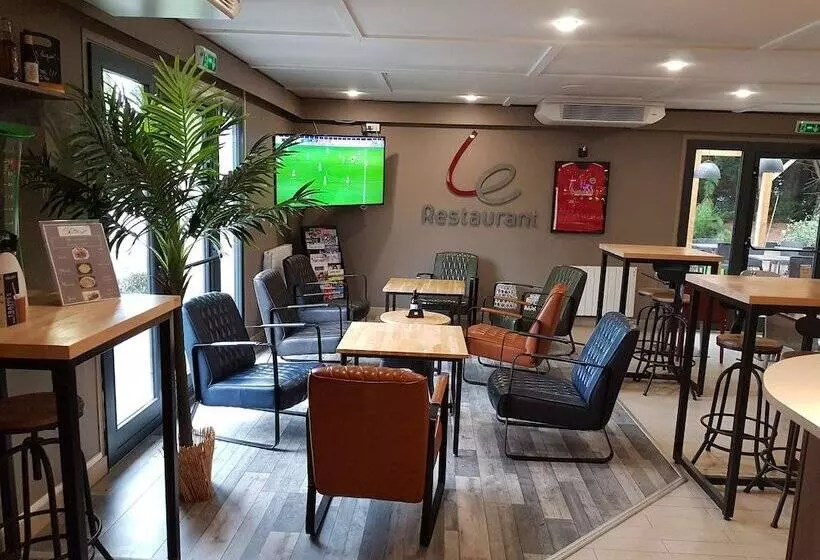 Отель Campanile Béthune Fouquières Les Béthune