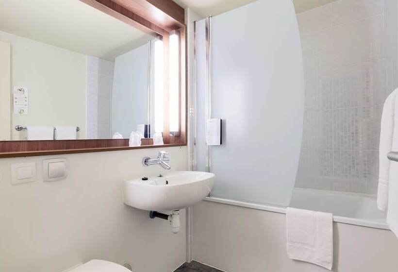 호텔 Campanile Béthune   Fouquières Les Béthune