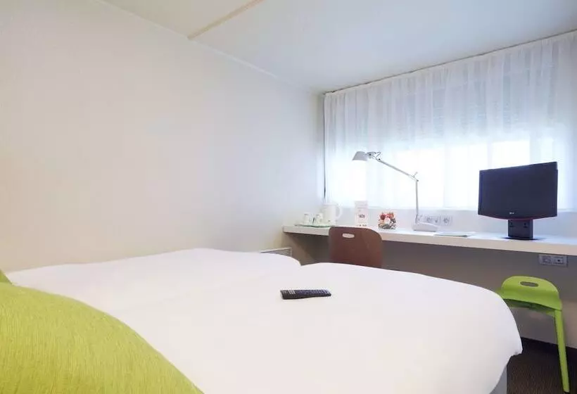 Отель Campanile Béthune Fouquières Les Béthune