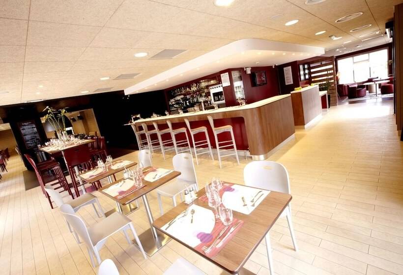 ホテル Campanile Gueret