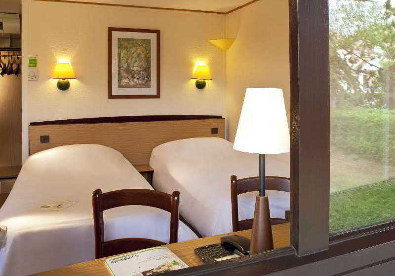 فندق Campanile Lourdes