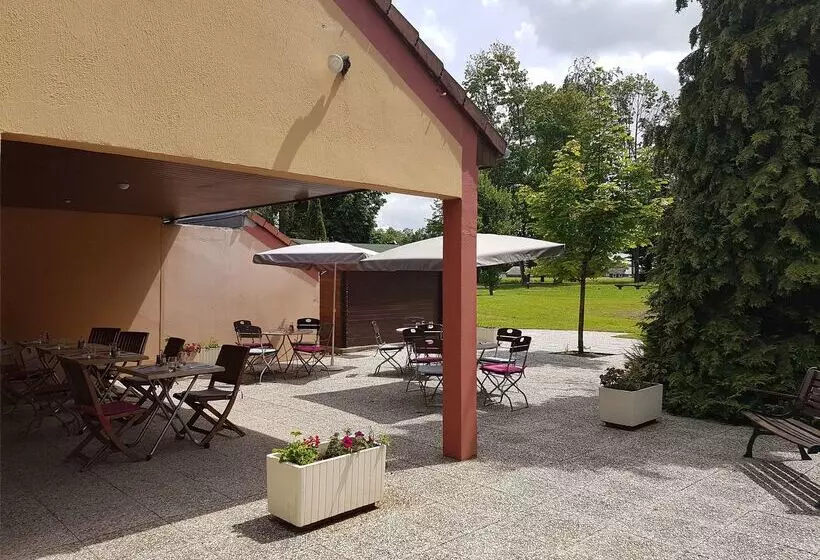 Отель Campanile Maubeuge