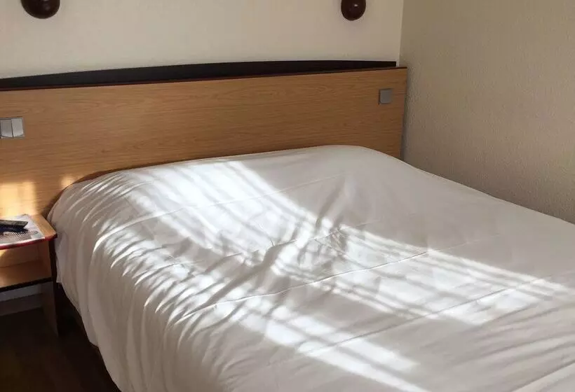 Отель Campanile Maubeuge