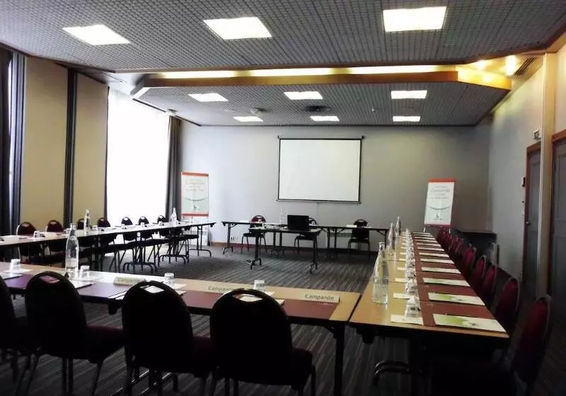 ホテル Ibis Styles Paris Saint Denis Pleyel