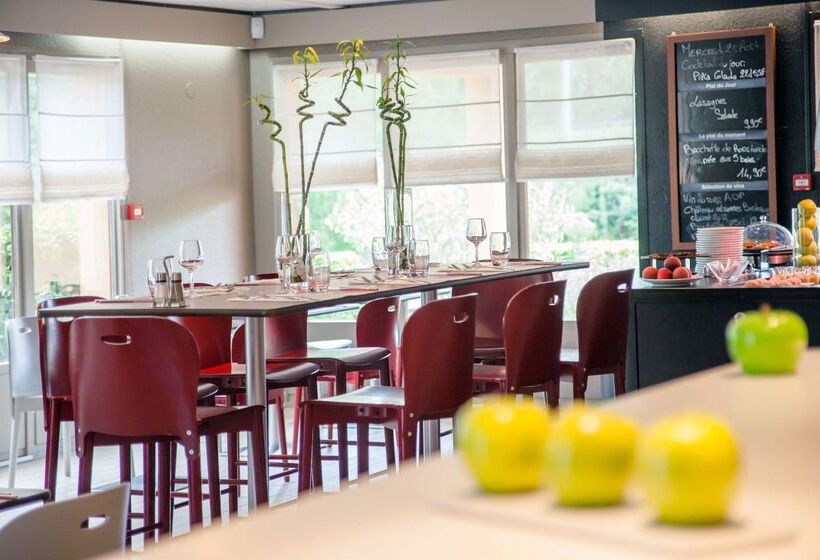 בית מלון כפרי Campanile Rodez