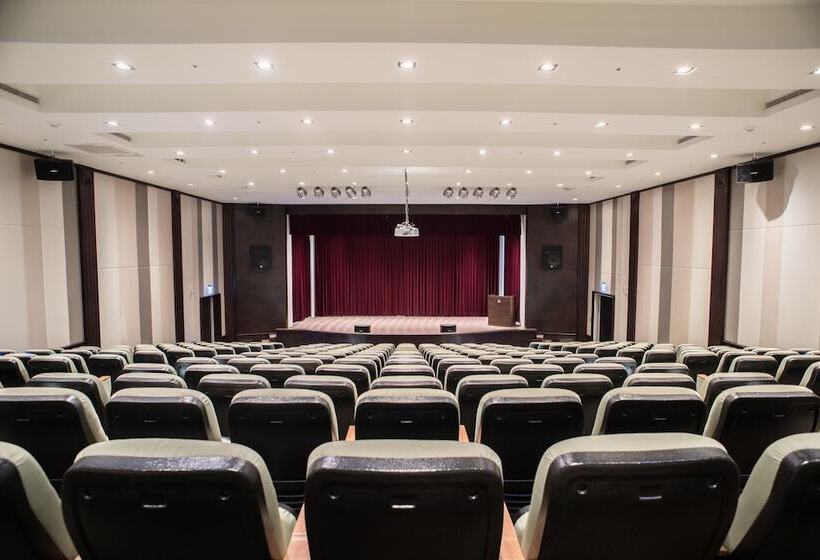 Szálloda Kaohsiung Chateau De Chine