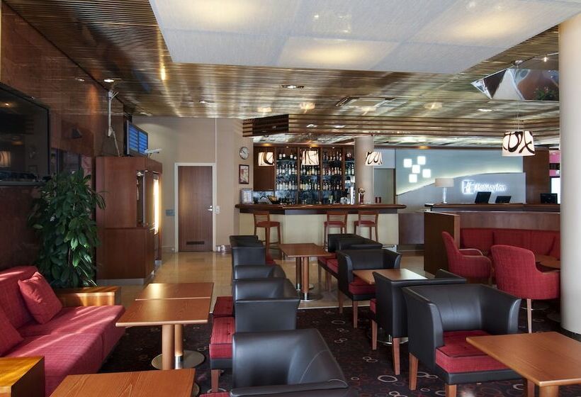 هتل Holiday Inn Helsinki Vantaa Airport, An Ihg