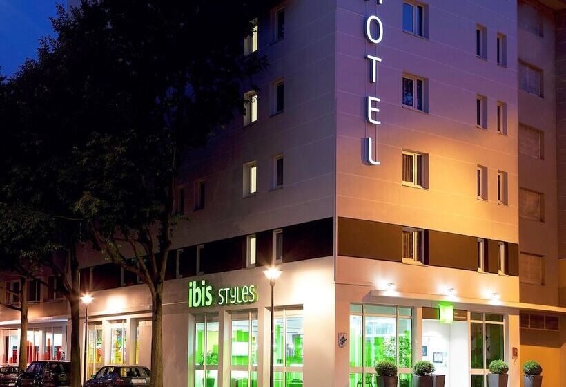 هتل Ibis Styles Lyon Villeurbanne Parc De La Tête D Or