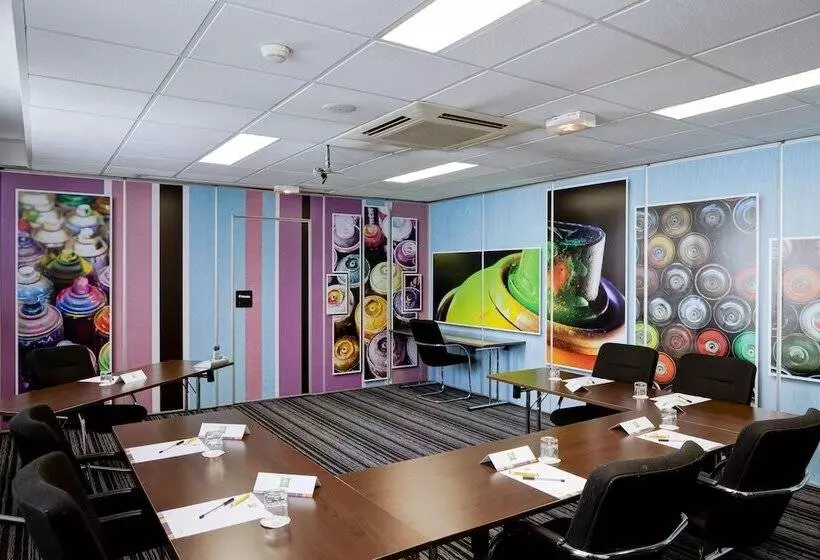 酒店 Ibis Styles Lyon Villeurbanne Parc De La Tête D Or