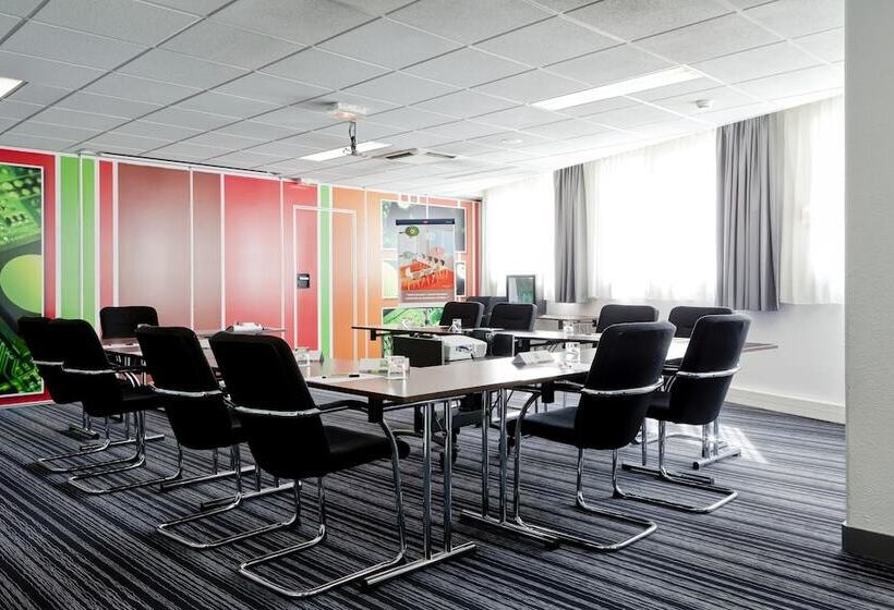 هتل Ibis Styles Lyon Villeurbanne Parc De La Tête D Or