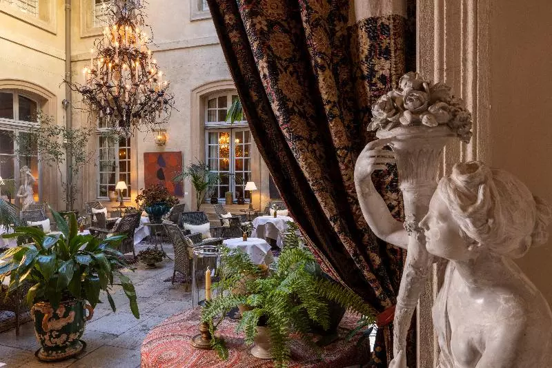 Отель La Mirande