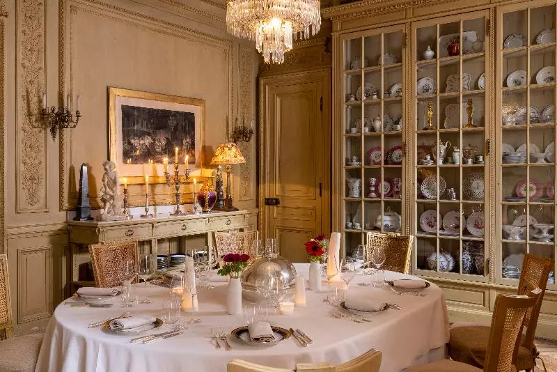 Отель La Mirande