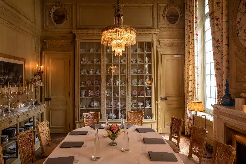 Отель La Mirande