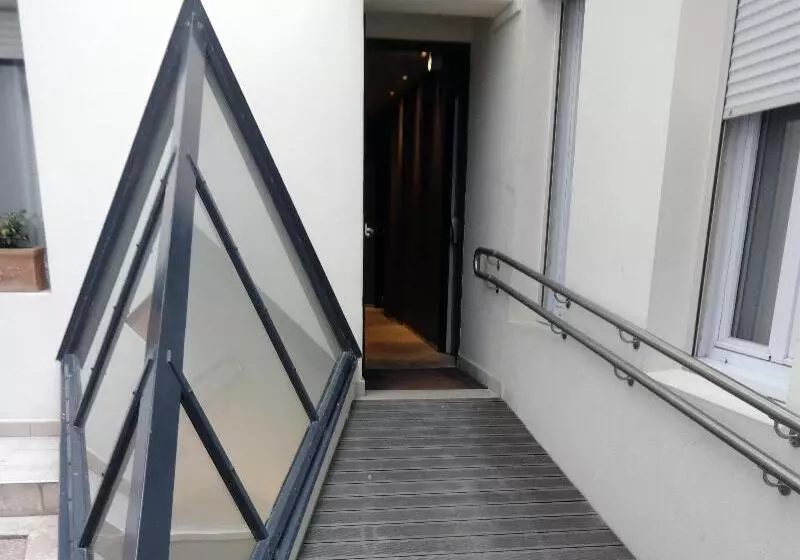 هتل Libertel Canal Saint Martin