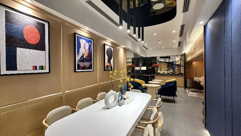 Hotelli Ramada By Wyndham Bangkok Sukhumvit 11