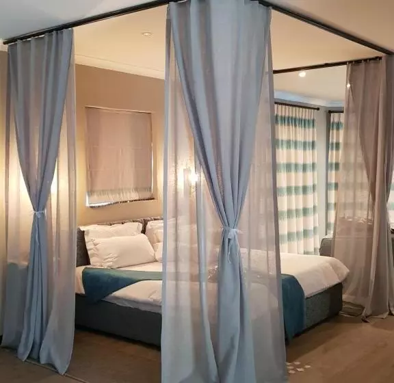 Отель The Wilderness