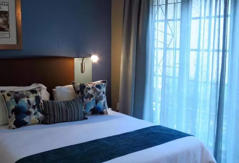 Отель The Wilderness