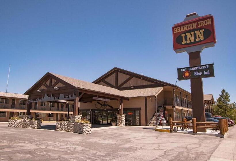 בית מלון כפרי Brandin  Iron Inn