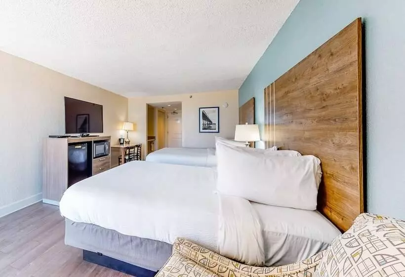 Отель Carolinian Beach Resort