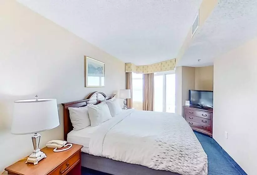 Отель Carolinian Beach Resort