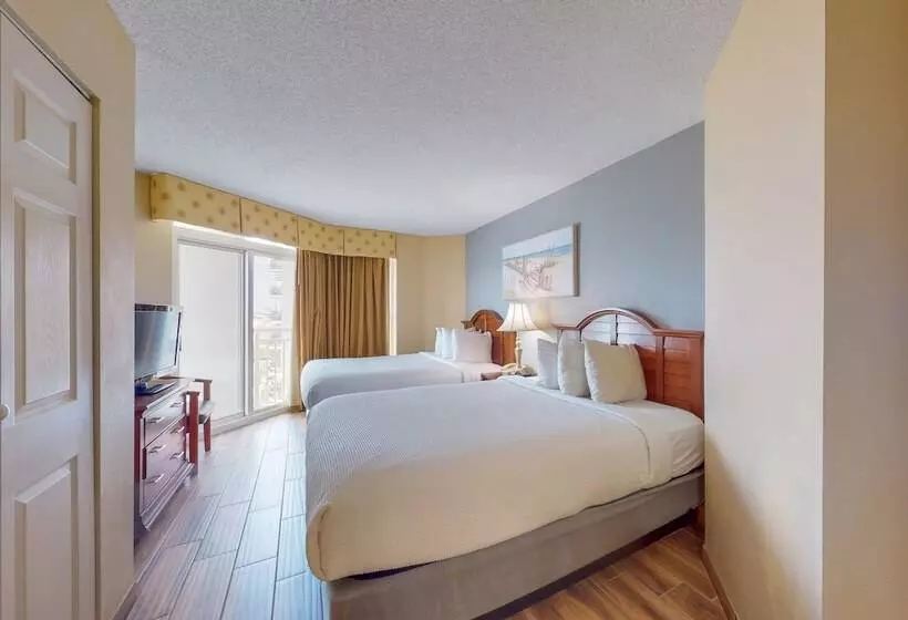 Отель Carolinian Beach Resort