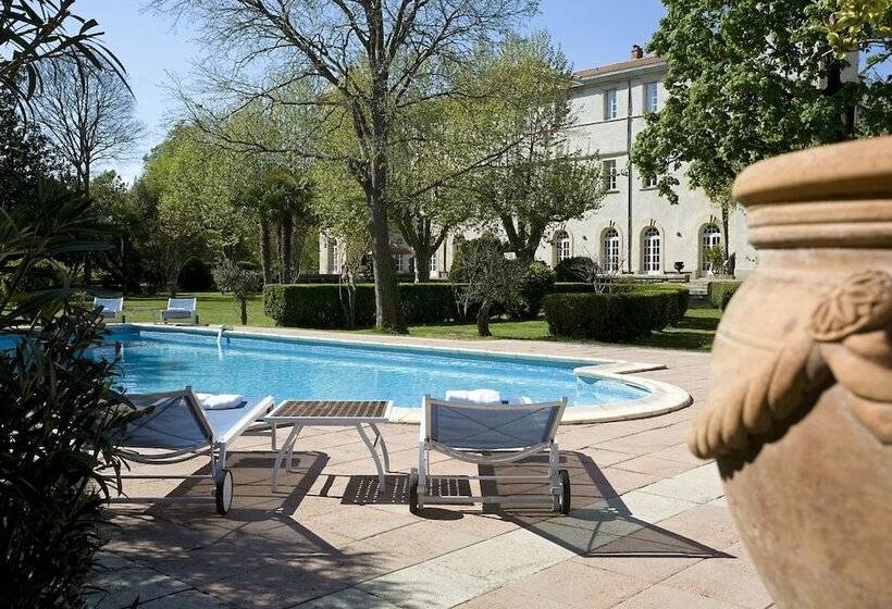 فندق Château De Lignan