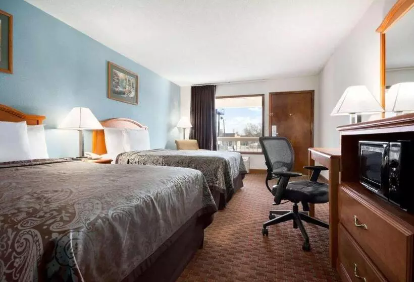 هتل Days Inn By Wyndham Jacksonville Nc