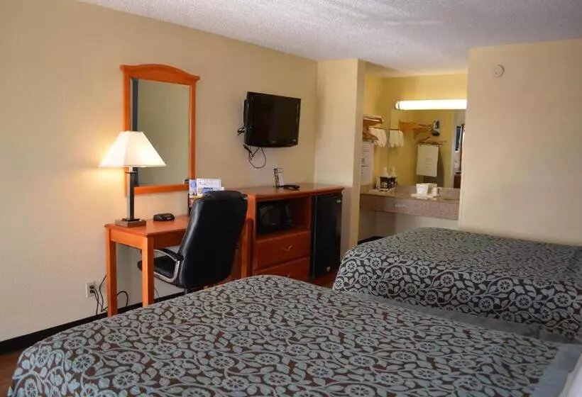 هتل Days Inn By Wyndham Jacksonville Nc